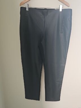 Chicos Womens Black Faux Leather Slim Pants. NWT Juliet Ultimate Fit 2.5